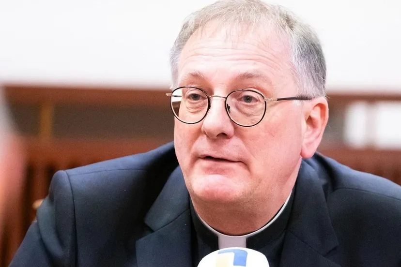 bisschop ron van hout foto bisdom roermond