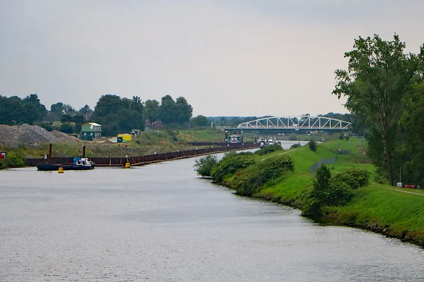 bouwkuip tussen obbicht en berg aan de maas