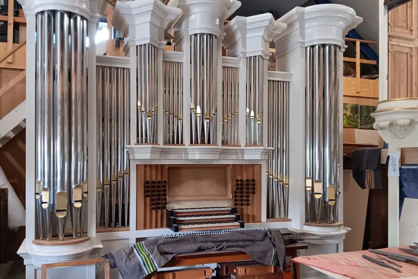 orgel in aanbouw