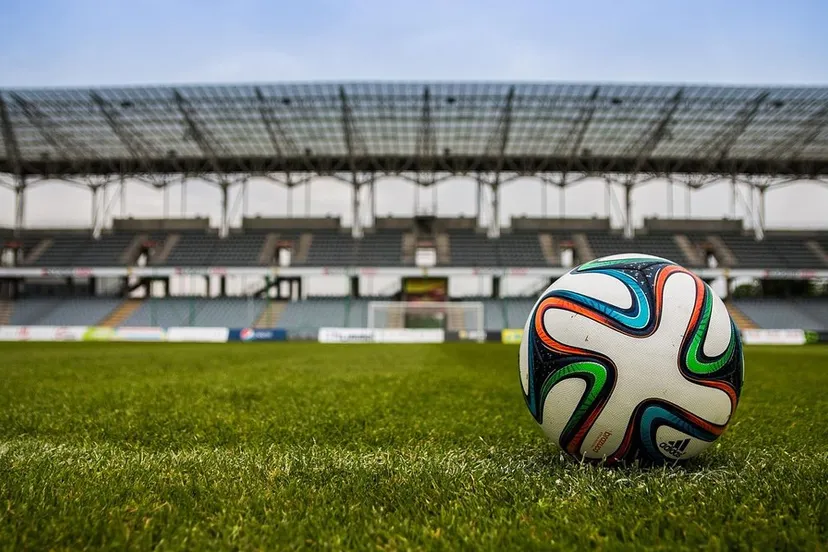 voetbal grasmat leeg stadion