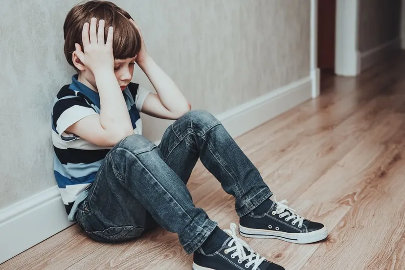 kind ongelukkig huiselijk geweldjpg