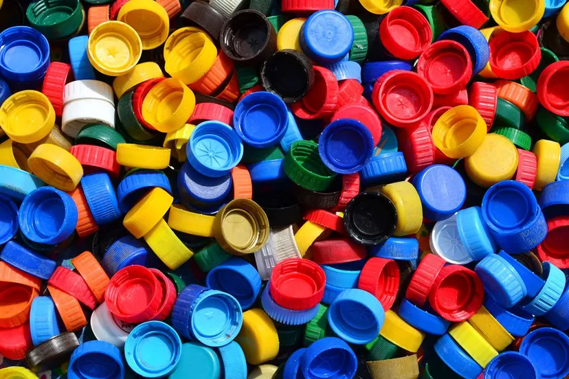 plastic flessendoppen