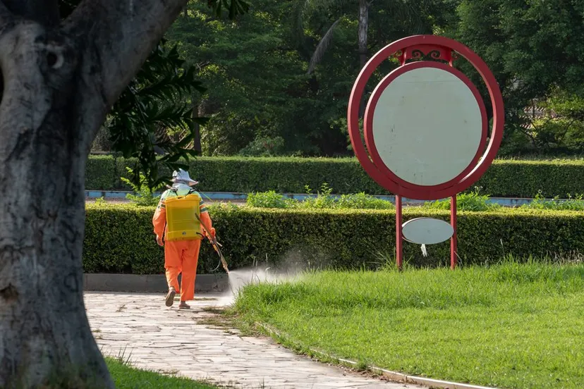 bestrijdingsmiddel spuiten