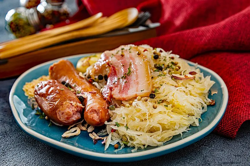 zuurkool met spek en worst