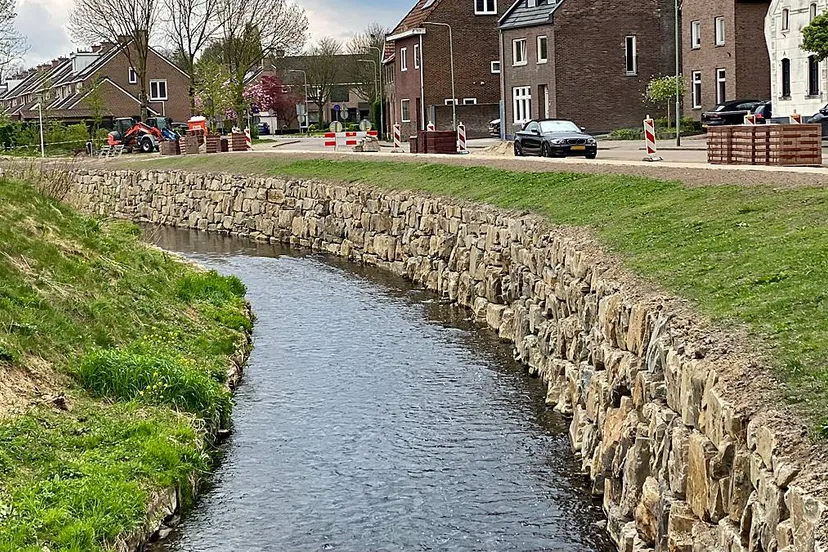 herstelwerkzaamheden kademuur ophoven gereed