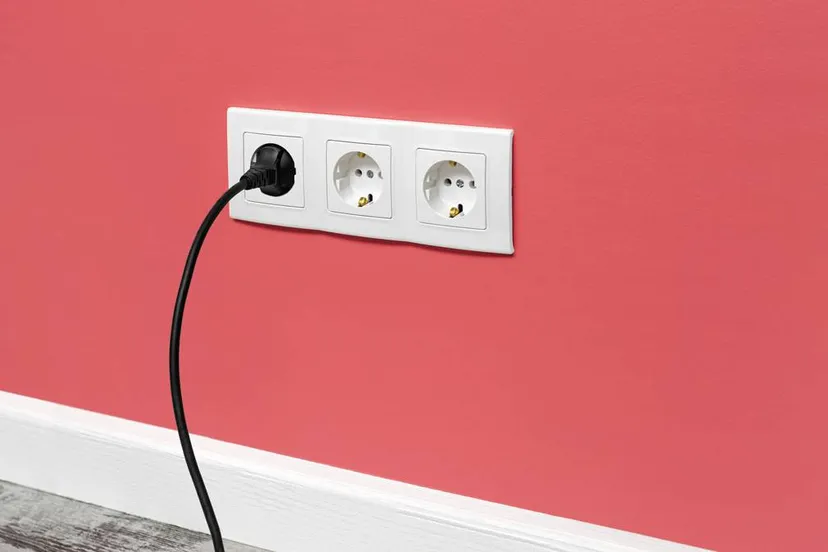 wand stopcontacten stekker kabel