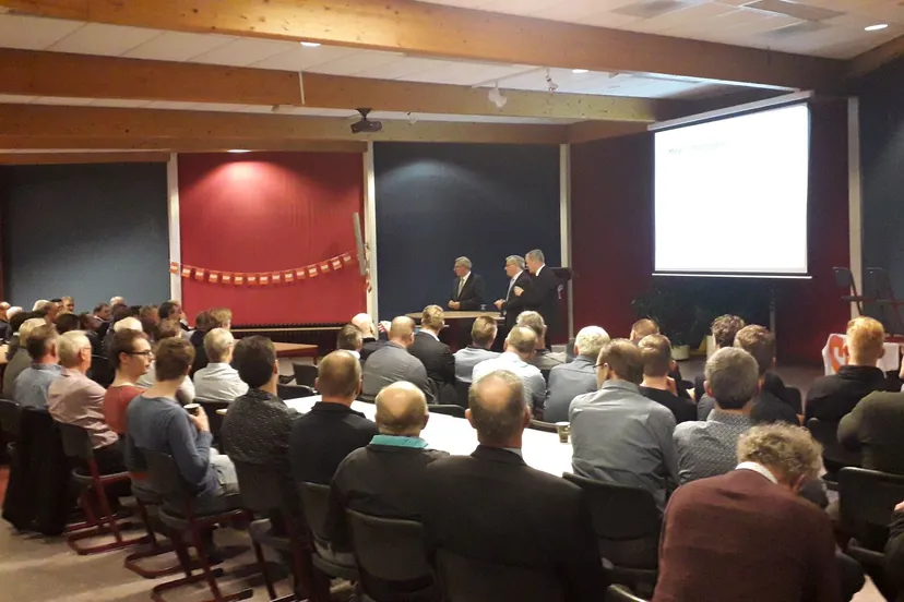 2019 staphorst bezoek van dijk en ten bolscher 1