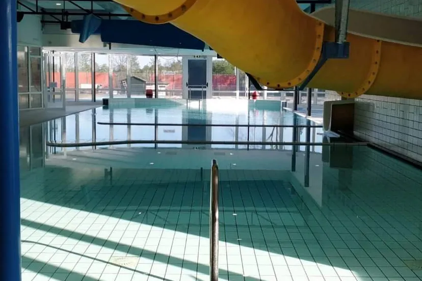 2020 04 23 082056 leeg zwembad staphorst