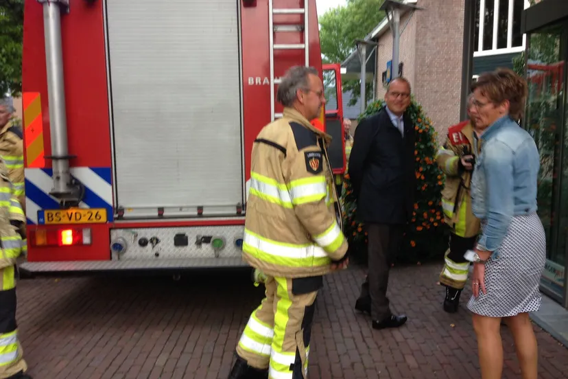 brandalarm in gemeentehuis loos brandweer burgemeester