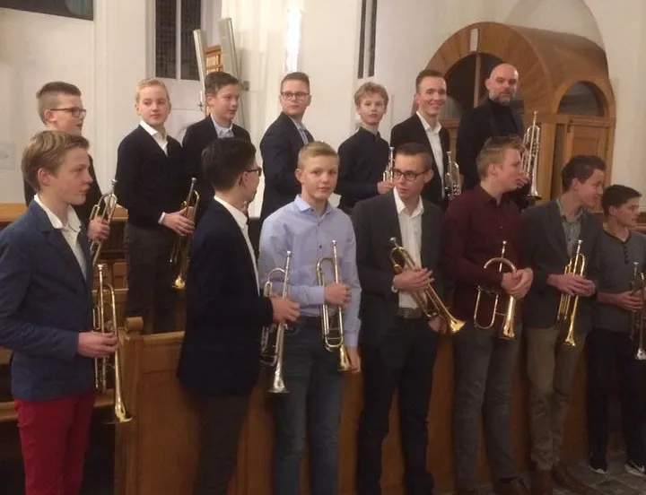 de trompetters zijn er klaar voor henk bisschop