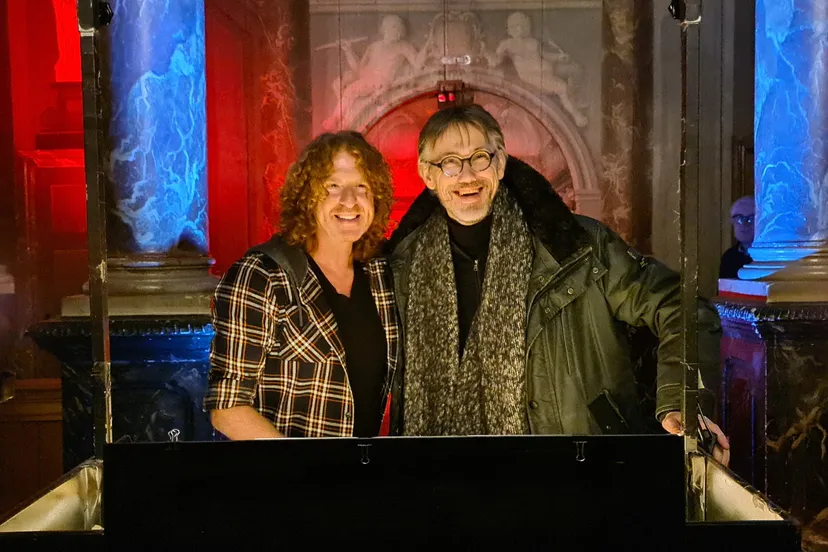 de zandkunstenaar en marco den toom