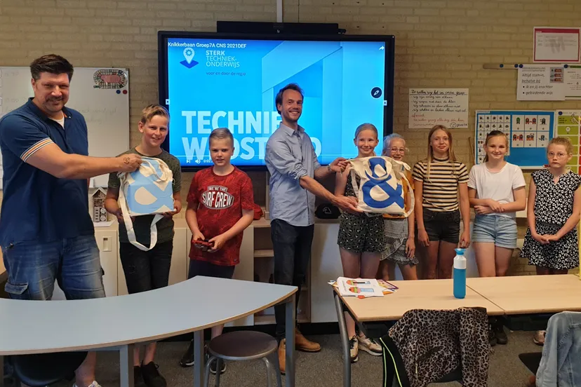 foto winnaars cns techniekwedstrijd