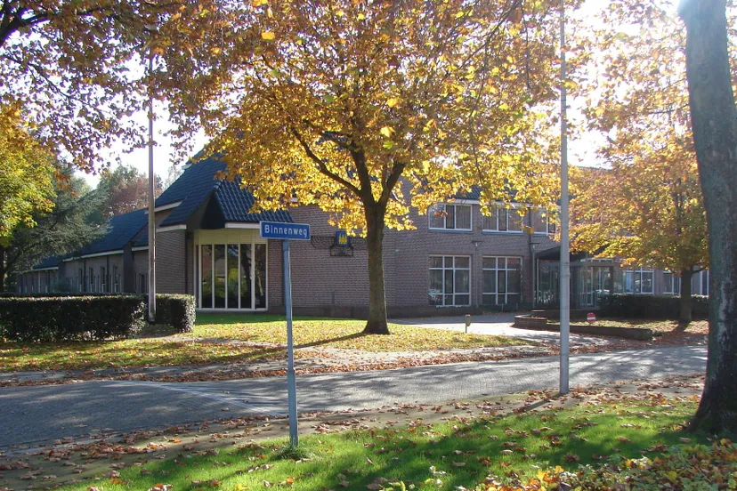 gemeentehuis staphorst achtergrond e1435935115508