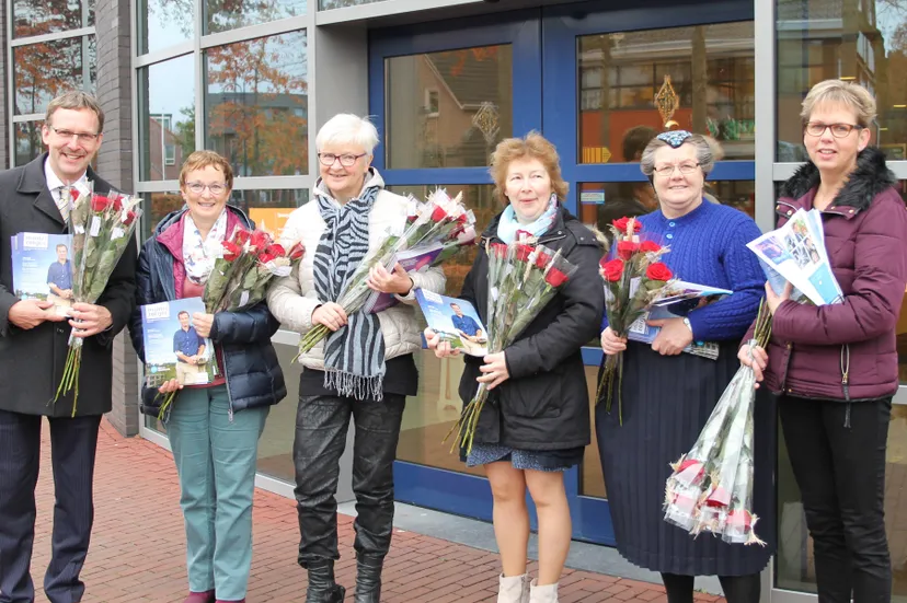 img 4750 rozen voor mantelzorgers e1447239105265