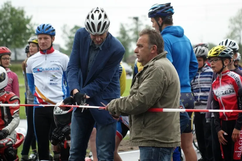 opening vernieuwde skeelerbaan tippe wethouder krale roelof kruidhof e1464271748339