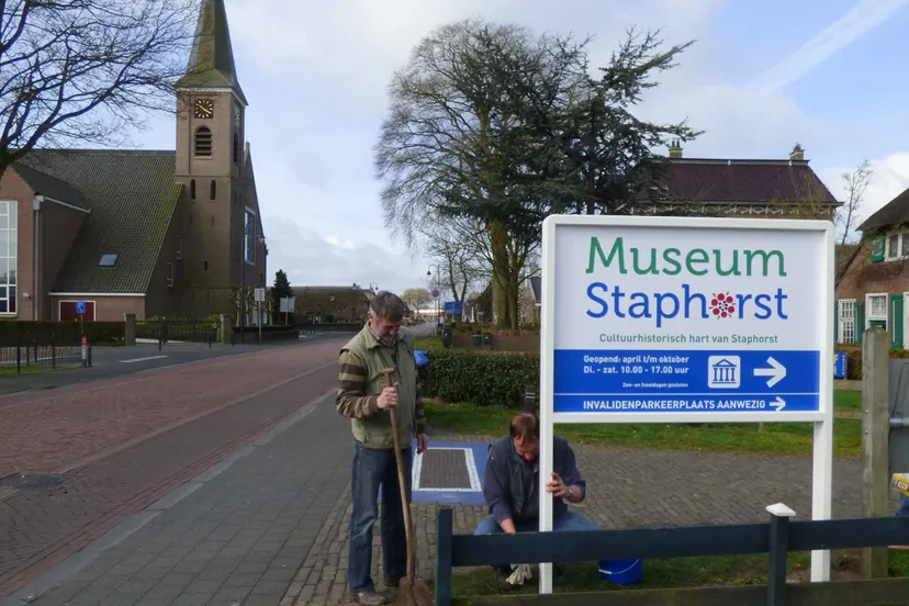 plaatsing nieuw naambord kl1 e1429275026800