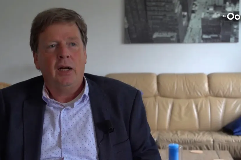 raadslid dik vedder spreekt zich uit beeldcitaat rtvoost