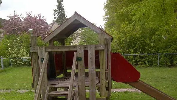 speelhuisje berkenlaan e1431326137671