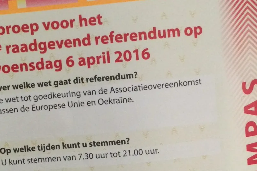 stempas raadgevend referendum 6 april e1458814056771