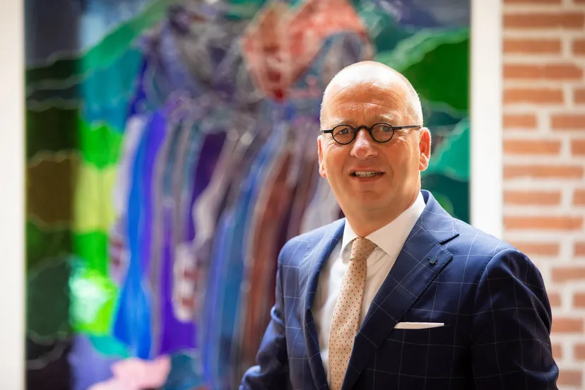 theo segers vertrekt als burgemeester gemeente staphorst