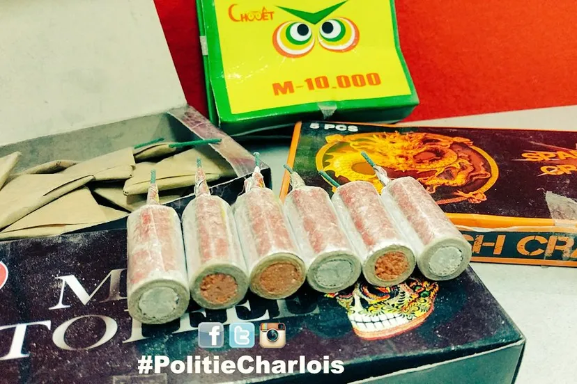 zwaar vuurwerk politie charlois