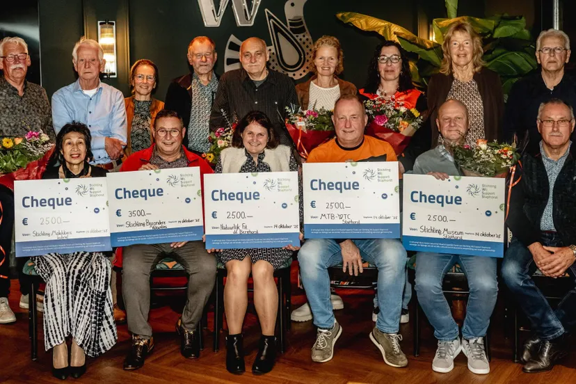 251014-uitreiking-cheques-9