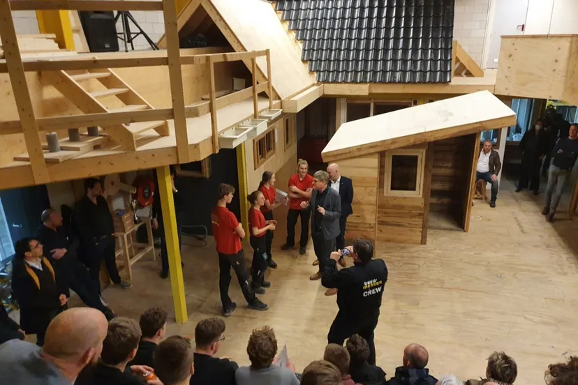 220318 tiny house prijsuitreiking