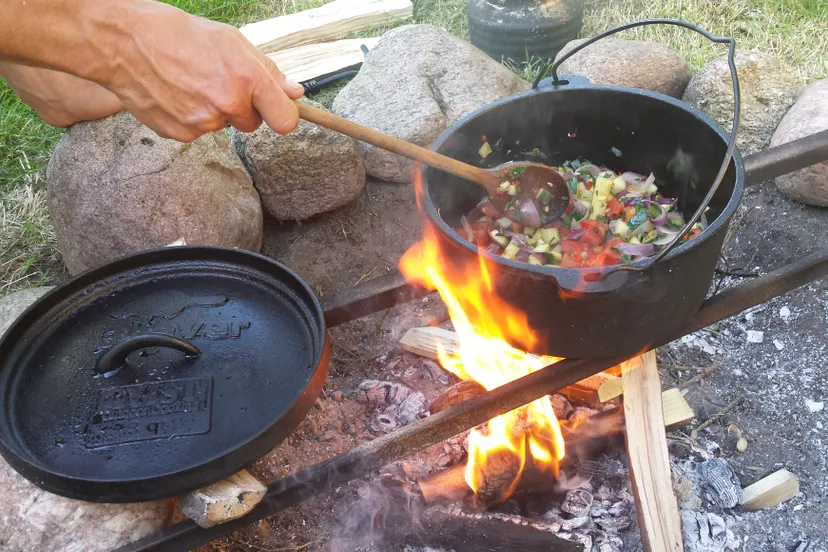 buiten koken kampvuur 7