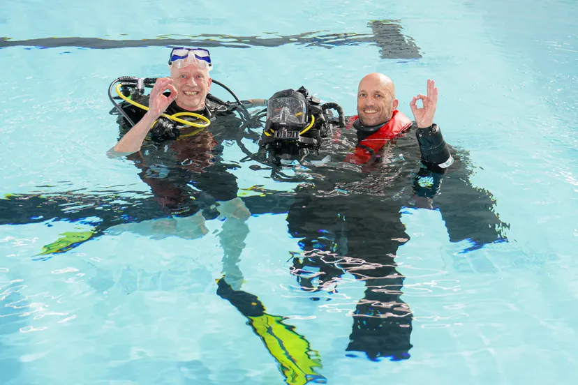 donatie duikapparatuur brandweer 207 6533