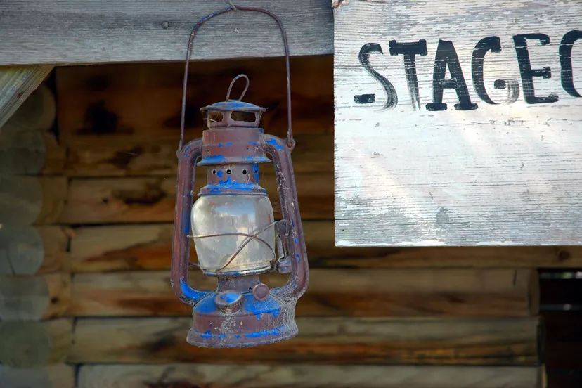 hanging lantern stage coach 1211131