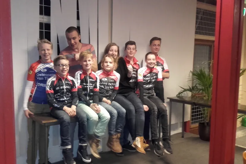 wv de driehoek met presentatoren jongindekop radio
