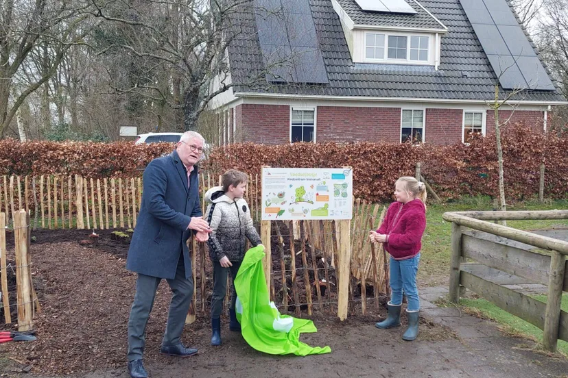 onthulling informatiebord