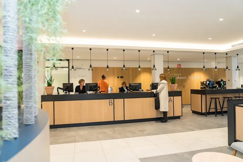 Sneek_balie-Sudwesthus