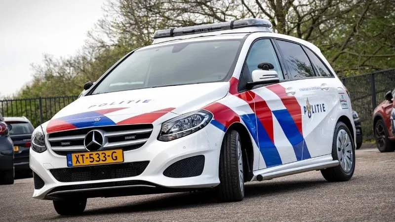 2019 04 23 politieauto mercedes pm006