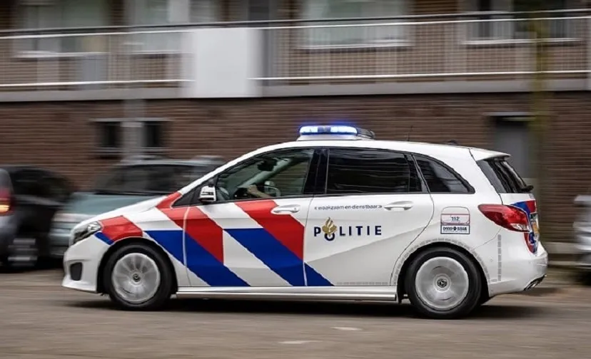 2019 04 25 politieauto mercedes pm004