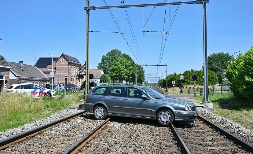 auto op spoor