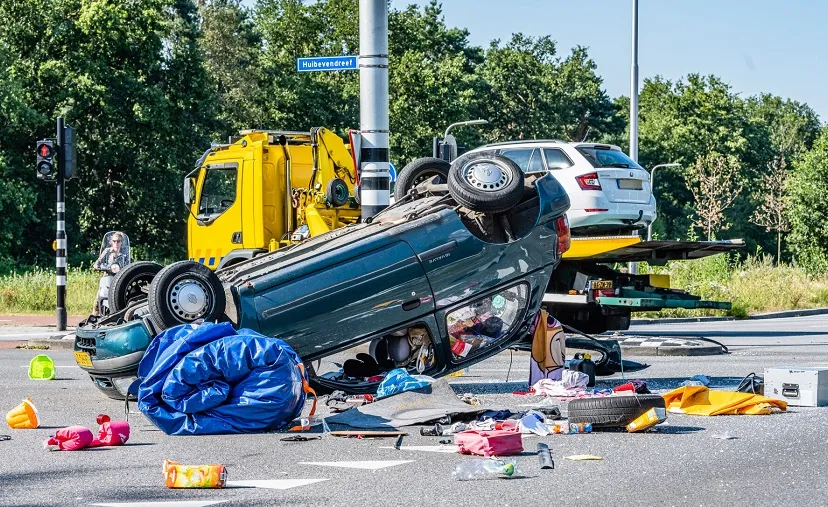auto over de kop