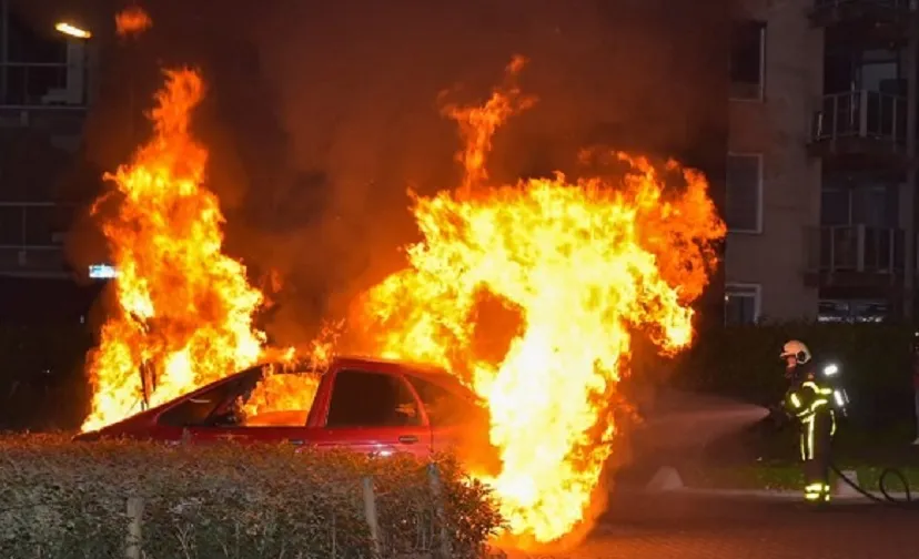 autobrand dirigentenlaan archief