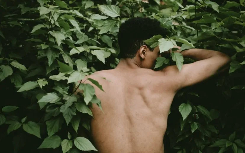 back view body green 1897430 915x518