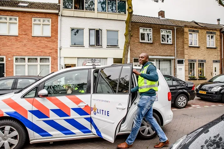 brabo negen met politie mee