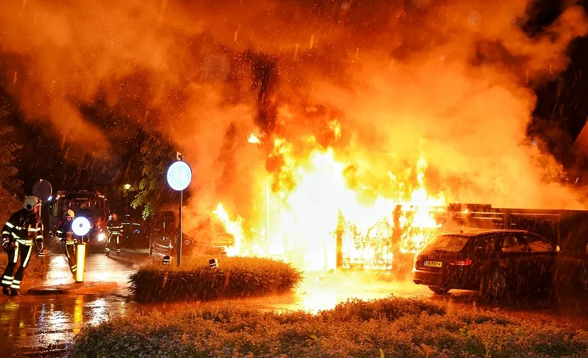 brand na blikseminslag