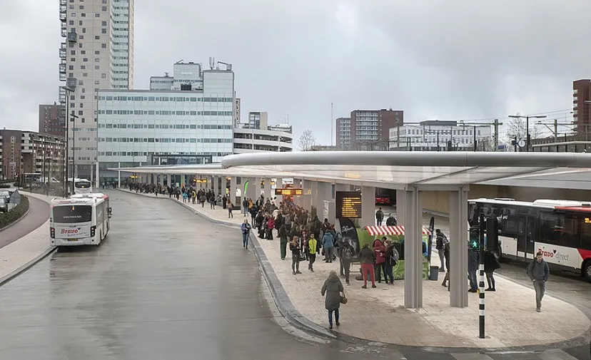 csm busstation twee c13c12075d