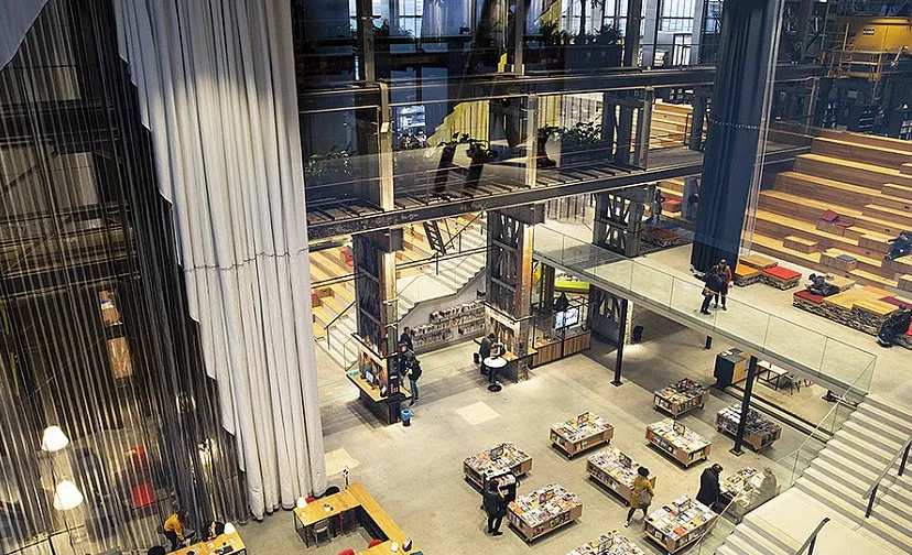 csm glazen zaal twee bijgesneden 3b4a5bd090