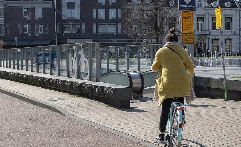 fietsenstalling heuvel 5bea50e452