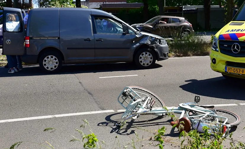 fietser zwaargewond ringbaan zuid