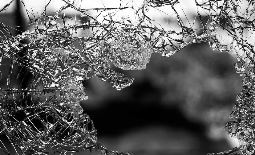 gebroken glas