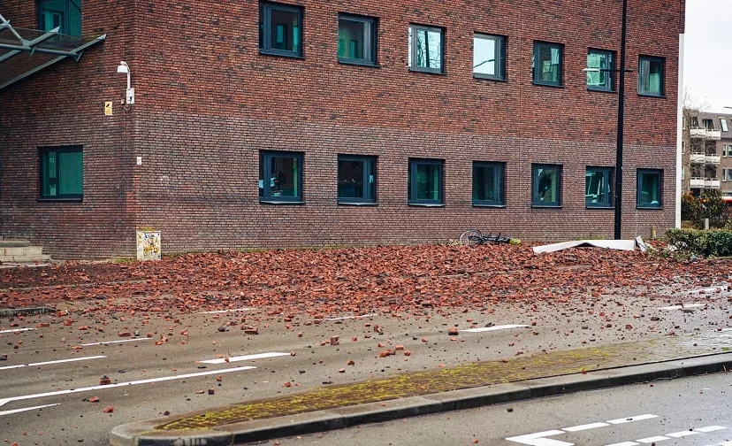 gevel stort in jack brekelmans 1