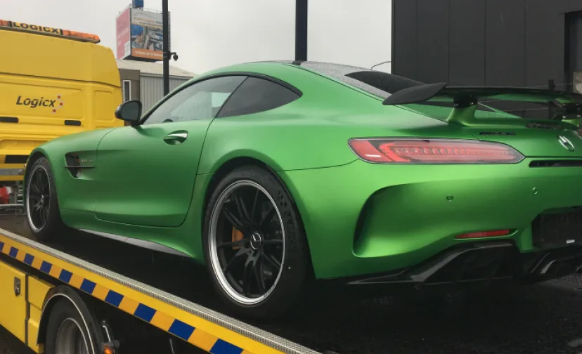 groene porsche