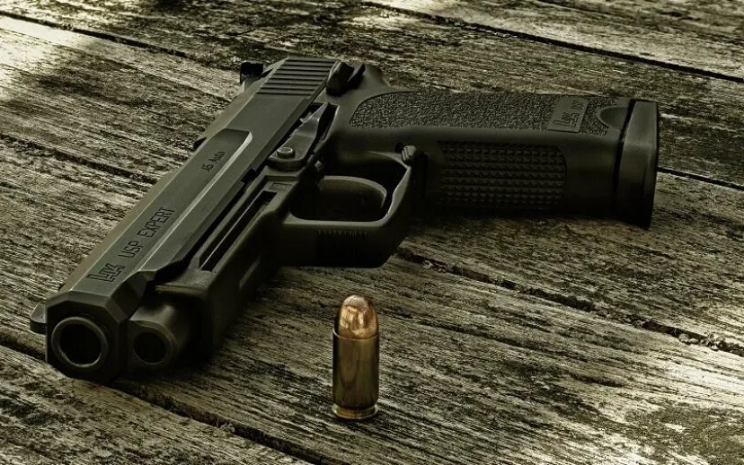 pistol 5899251 1920 915x518 1 915x518 1