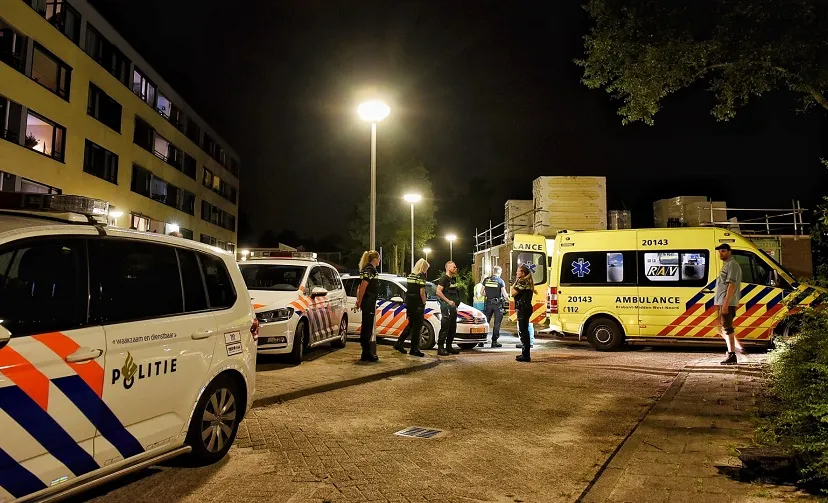 steekpartij in woning korvelplein